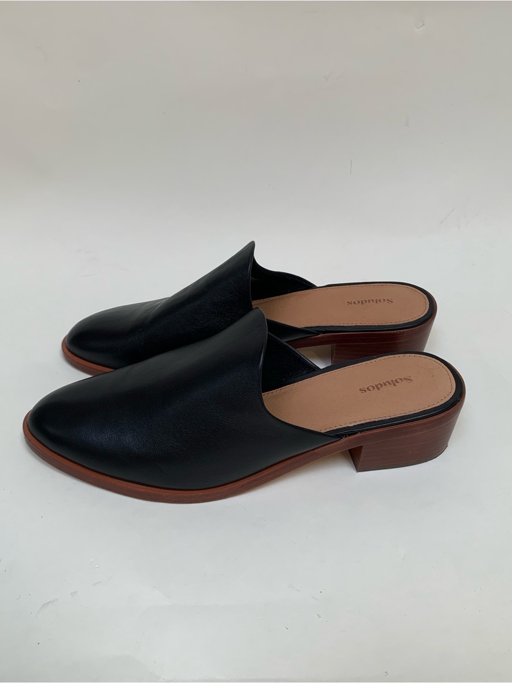 Soludos Leather Venetian Mule in Black Modern Rounded Toe Sz 9.5